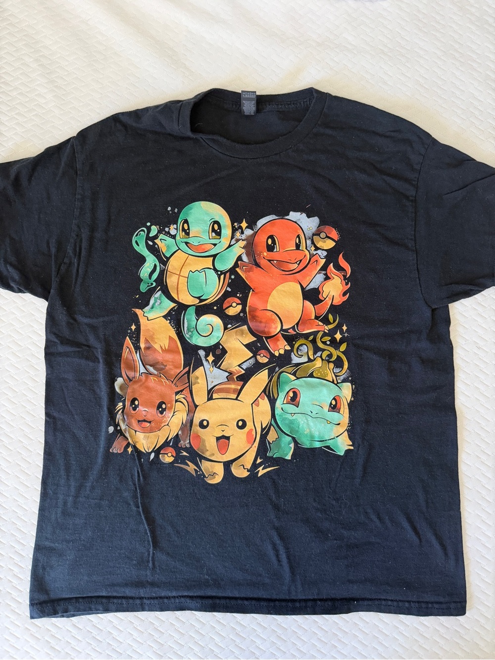 Gildan Pokémon Graphic T-Shirt - Size Large